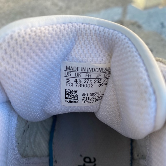 EXCELLENT CONDITION Adidas Pro-model leather high tops - Picture 13 of 13